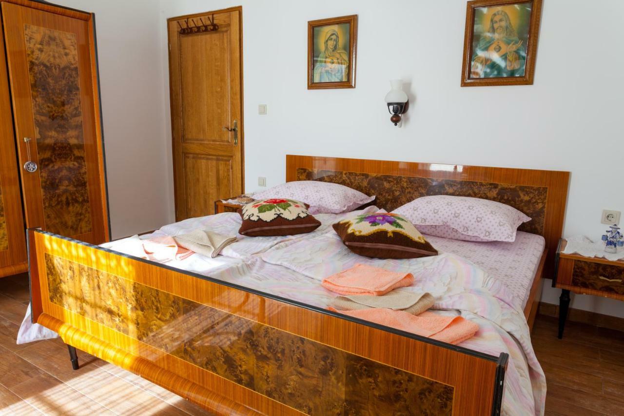 Country Villa St Anton مالينسكا المظهر الخارجي الصورة